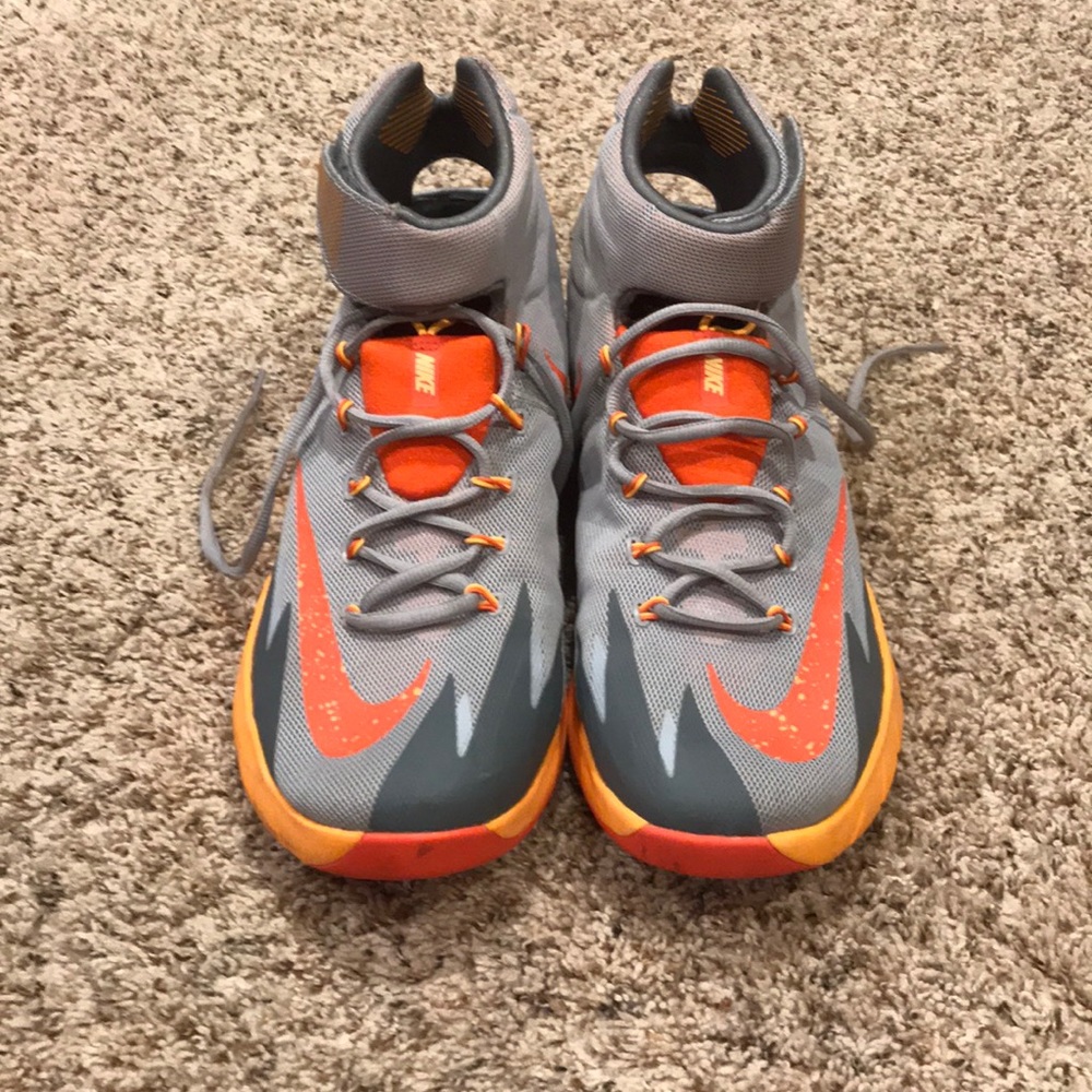 Nike Zoom basketball shoes